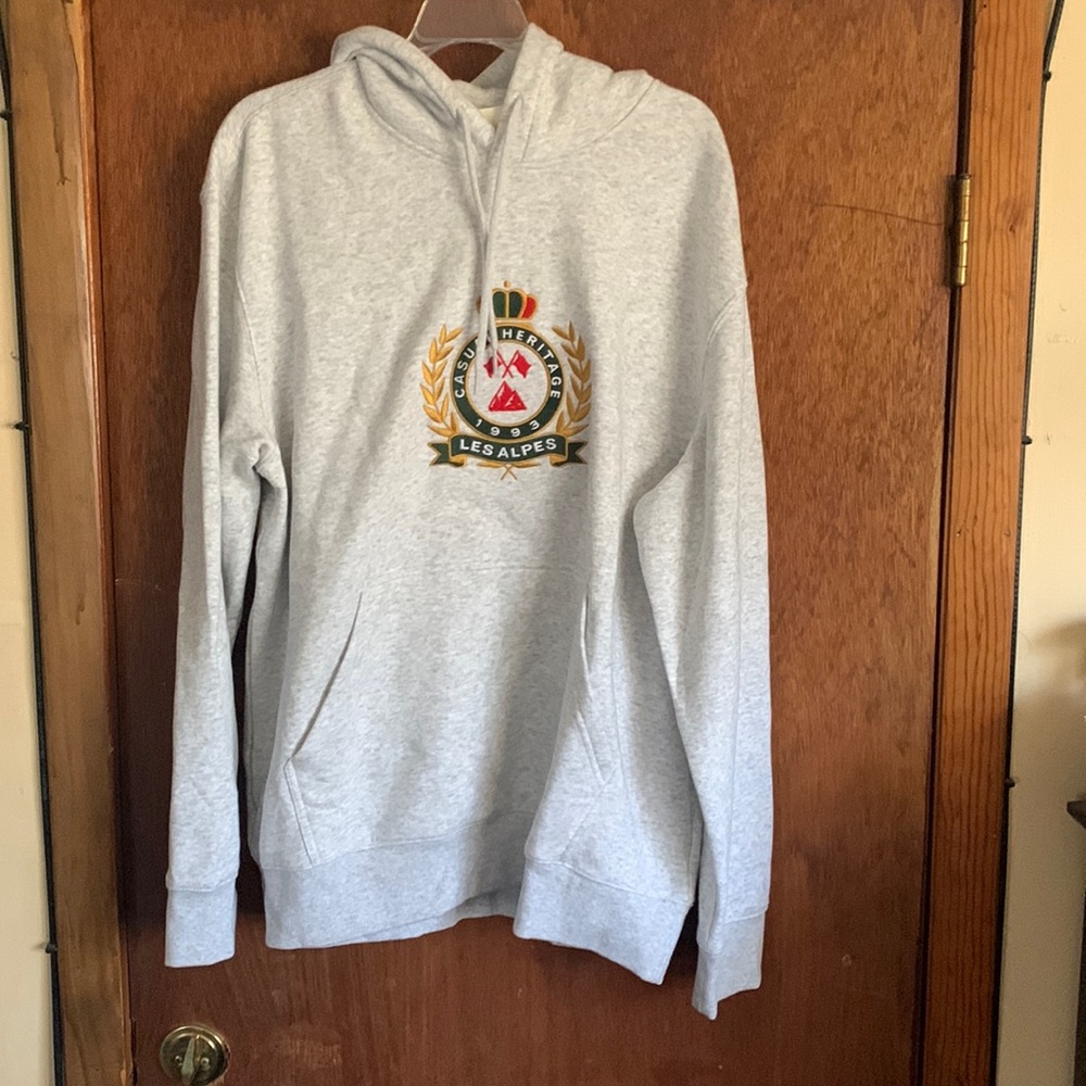 Sweat Shirt